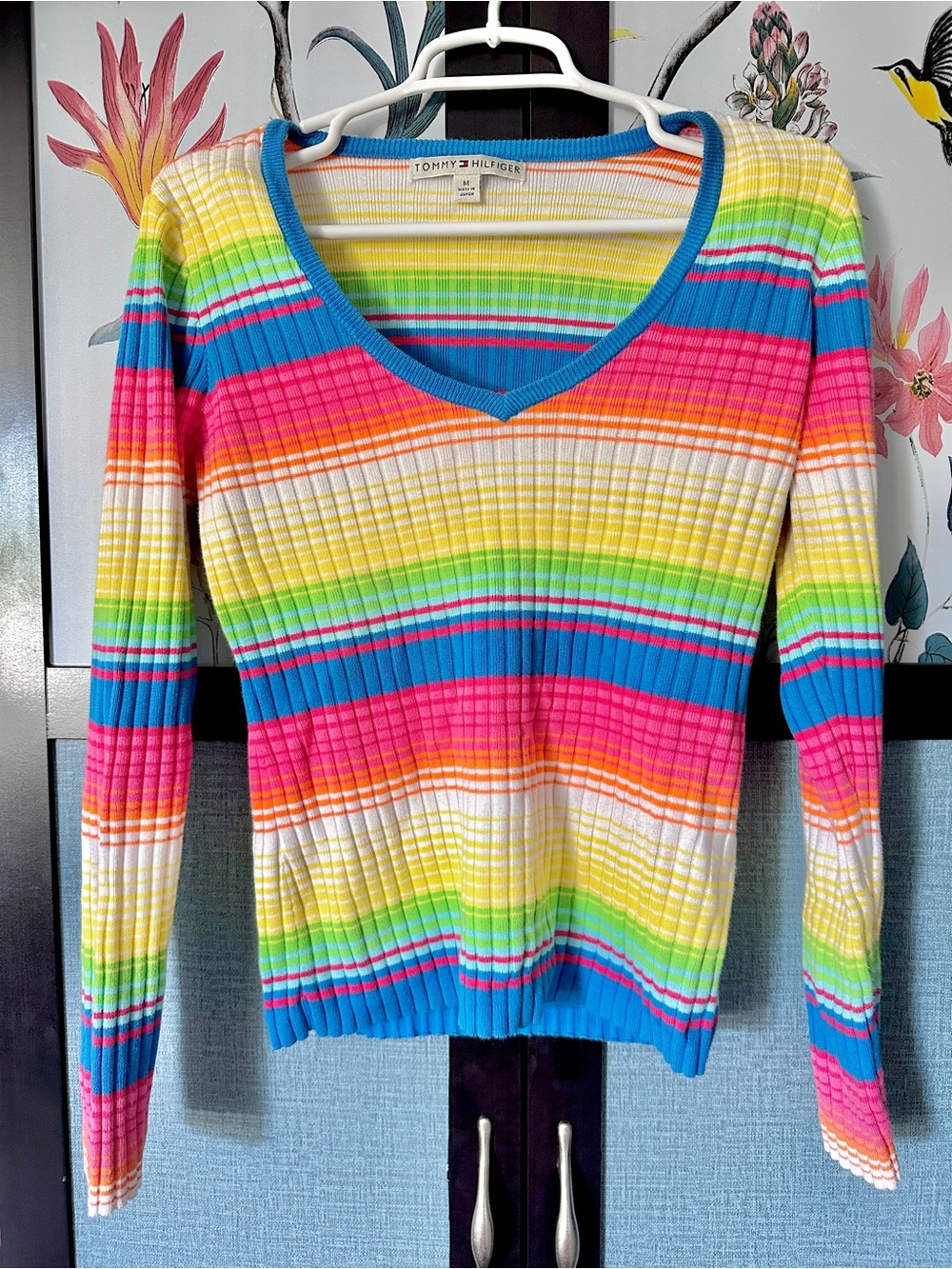 Vintage Tommy Hilfiger Rainbow Striped V Neck Sweater Medium Ribbed Y2K